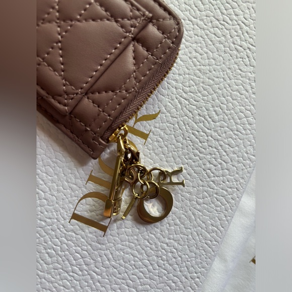 Limited Edition Lady Dior Cosmos Zipped Card Holder - Picture 6 of 11